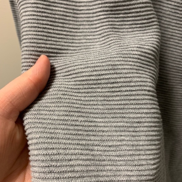 Bench Longsleeve size small - Picture 7 of 8